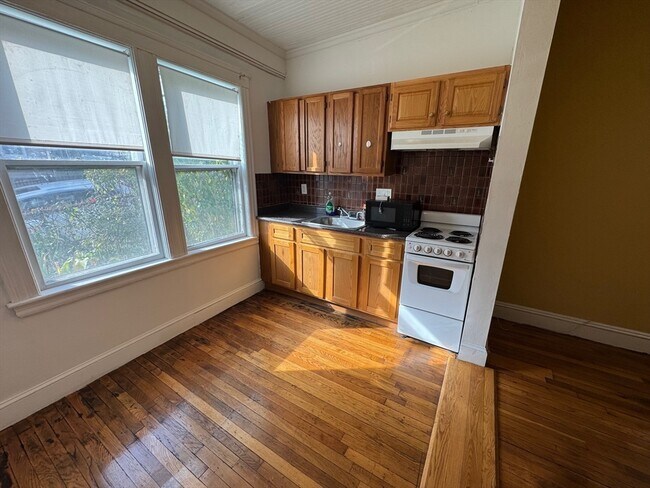 Photo - 43 Cheney St Unit 1