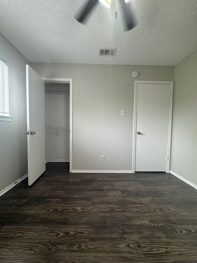 Photo - Vigil Properties2 (12812 Tomanet Trl) Unit A