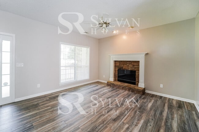 Photo - Lease today! No extra charge for contentment and relaxation!