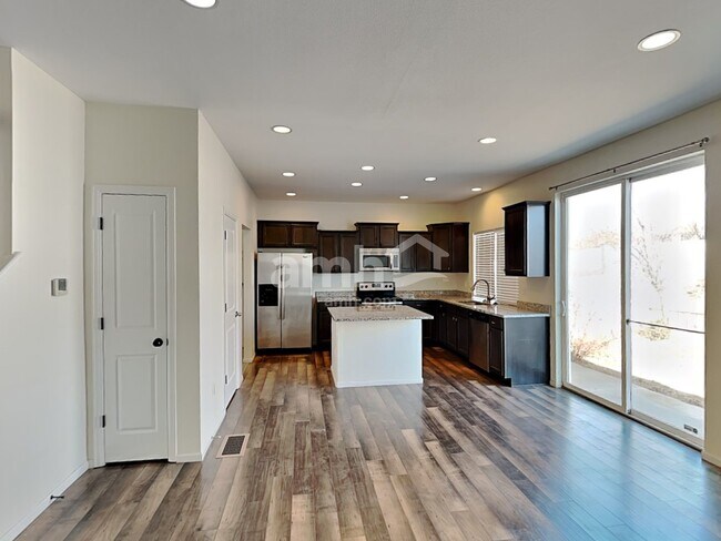 Photo - 5546 Malta St