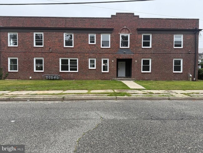 Building Photo - 6 S 4th St Unit 3 Rental