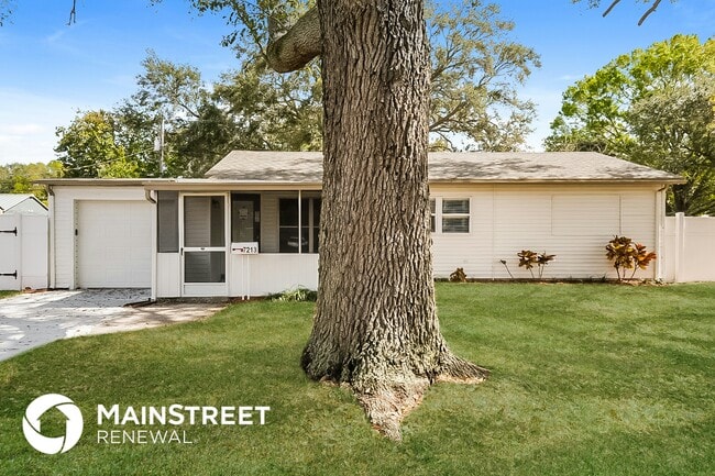 Building Photo - 7213 Organdy Dr N