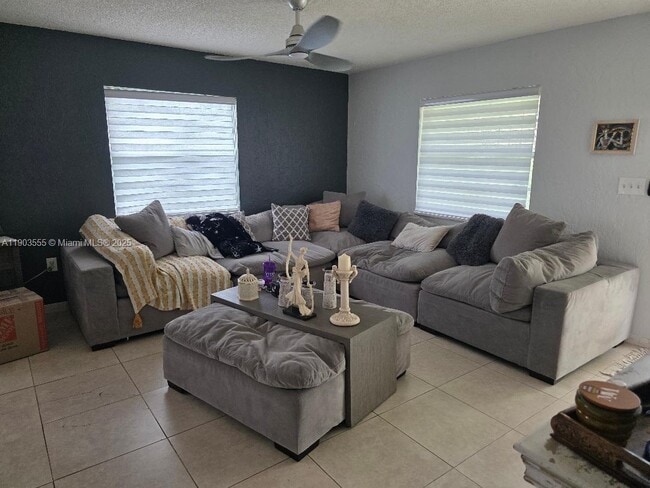 Photo - 409 SW 8th Ave