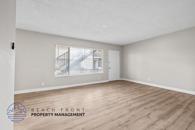 Photo - 326 E. Pearson