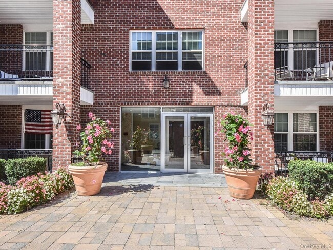 Building Photo - 400 Carney St Unit 606 Rental