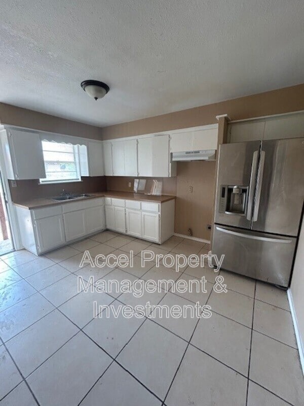 Photo - 2401 Gumwood Ave W Unidad 8