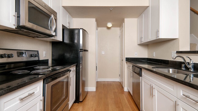 Kitchen - City Gate at Cupertino