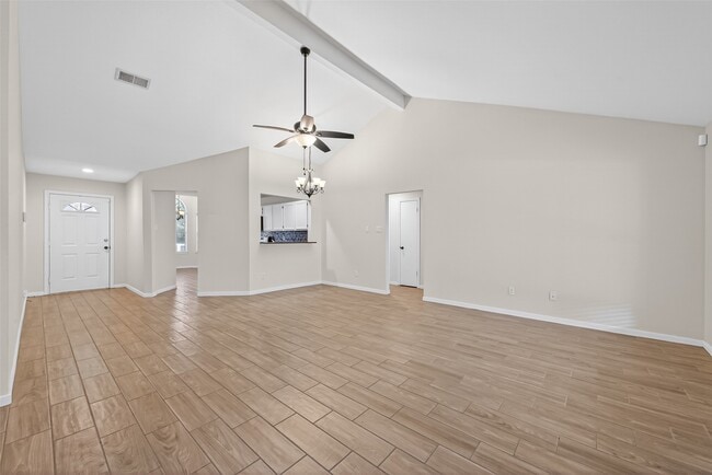 Photo - 2502 Old Oak Ln