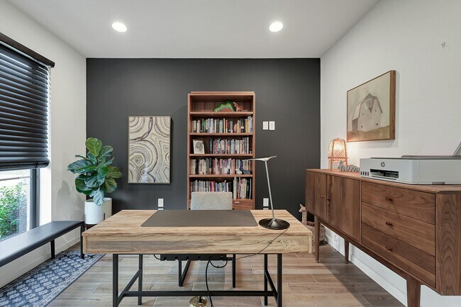 Photo - 647 Sand Branch Dr