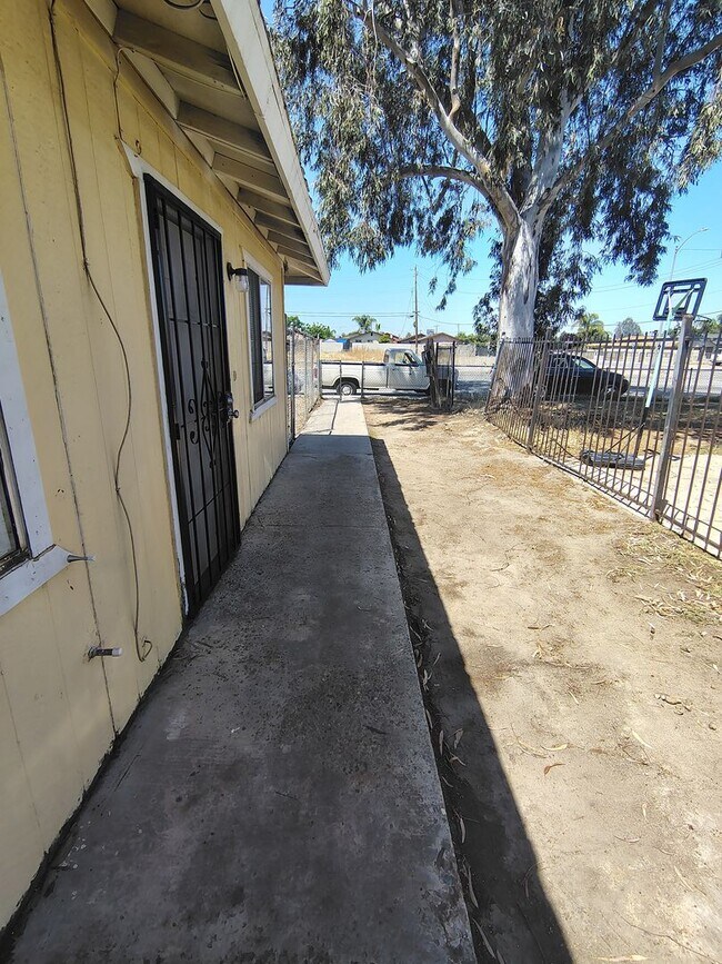 Photo - 2 Bed / 1 Bath – Gated Unit with Private Patio | Bakersfield Unit A