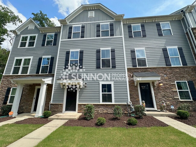 Building Photo - 3 Bedroom Townhome in Mountain Island