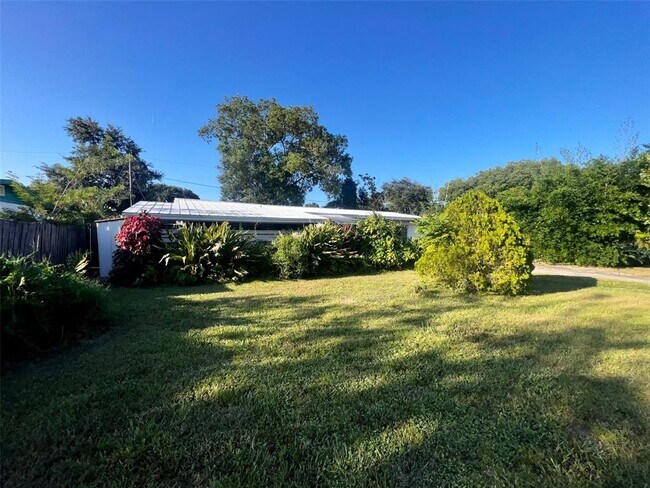 Building Photo - 8362 Cristobal Cir