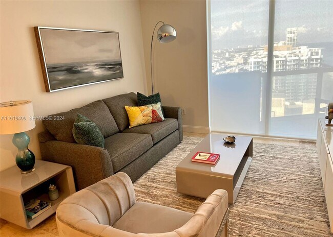 Photo - 6365 Collins Ave Unidad 2610