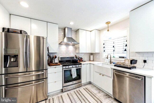 Photo - 1732 Manton St