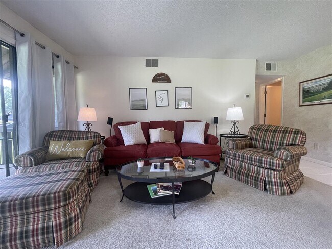 Photo - 800 St Andrews DriveLinville Gdns