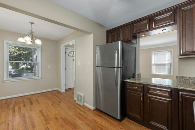 Photo - 3411 Chester Rd