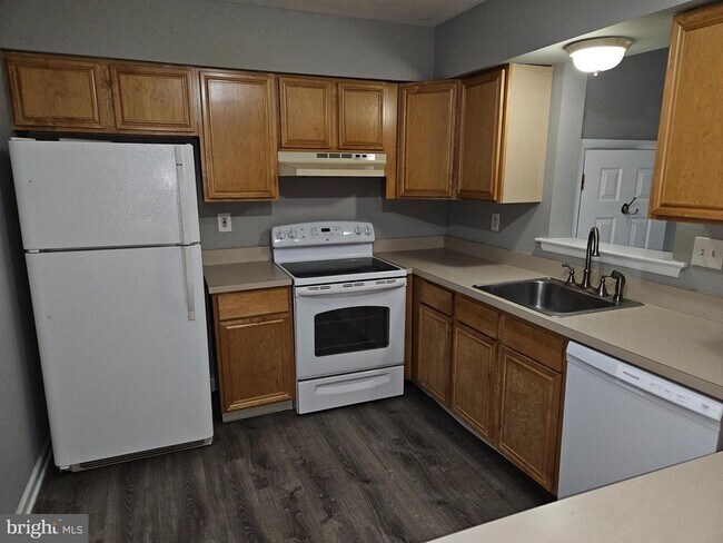 Photo - 38 Markel Rd