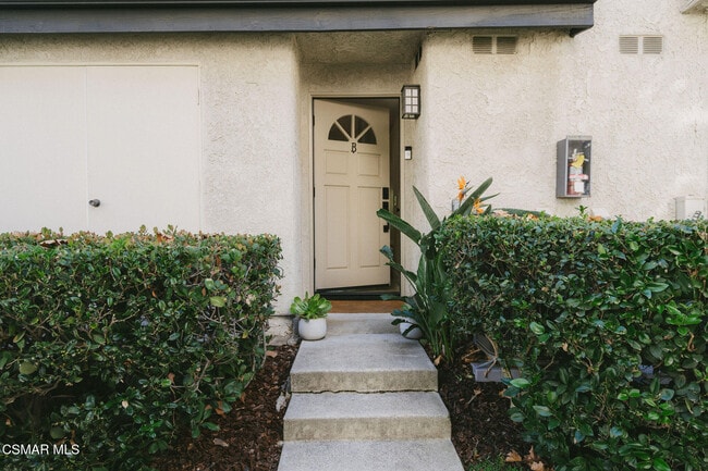 Photo - 5716 Skyview Way