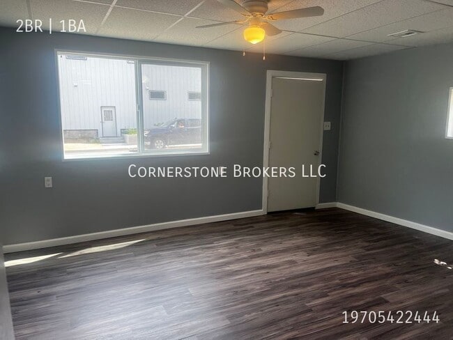 Building Photo - 215 Edmunds-