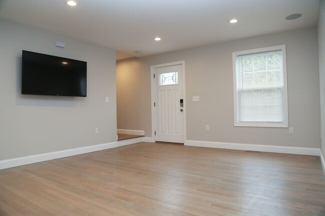 Photo - Newly Built 6br/3ba- Steps away from PC!