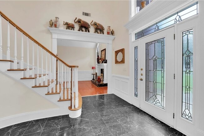 Photo - 8225 Seven Oaks Dr