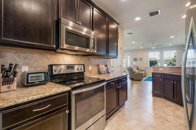 Photo - 1112 Turnbridge Dr
