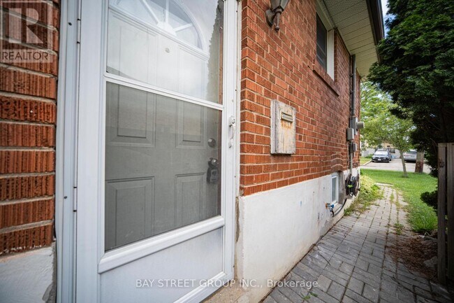 Photo - 538 Queens Dr