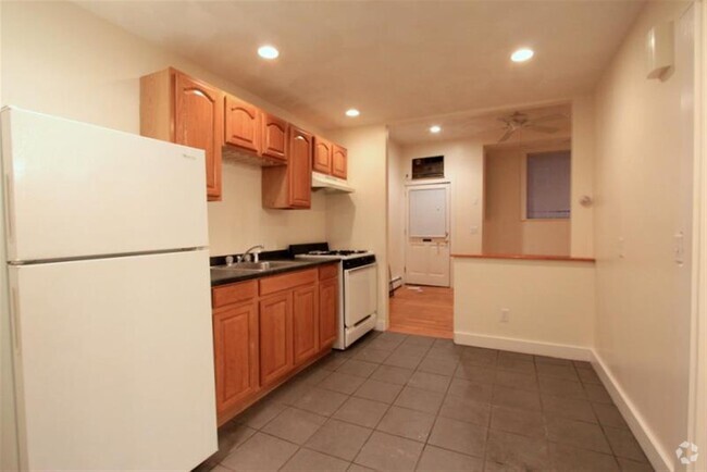 Building Photo - 302 Highland Ave Rental