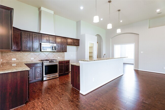 Photo - 6011 Watford Bend