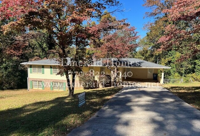 Building Photo - Huge 5 bedroom home in Lawrenceville NOW R...