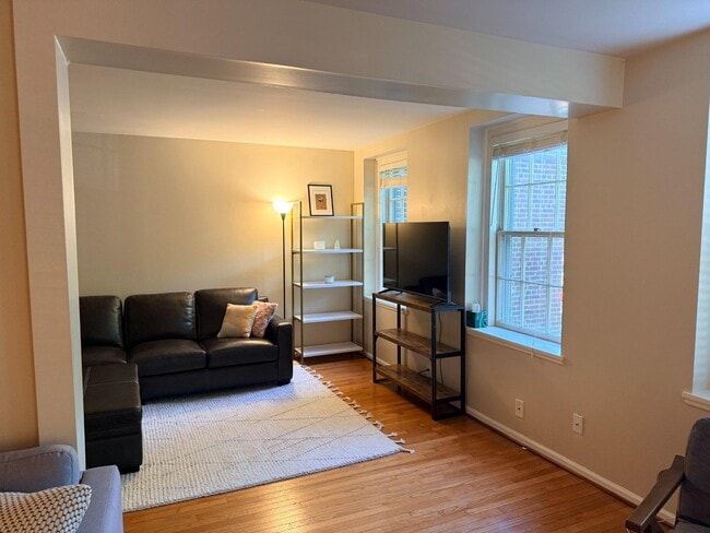 Photo - 3731 39th St NW Unit B200