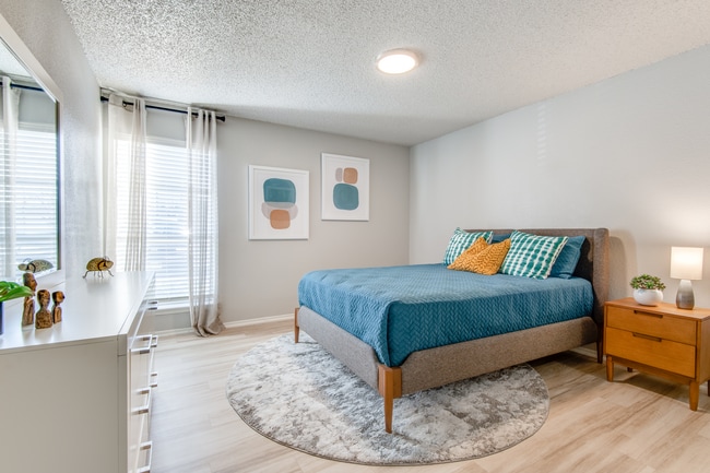 8500 Harwood