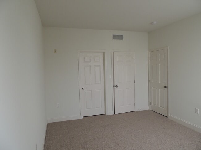 Photo - Walden Crossroads Apartment Homes