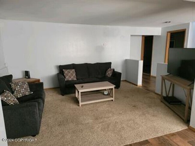 Photo - 11852 Stapleton Ave Unit B