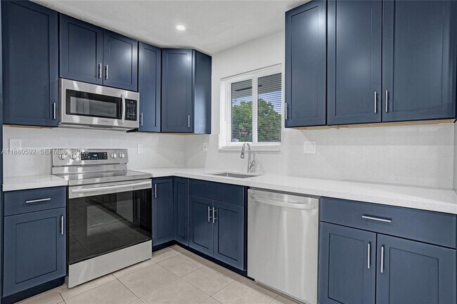 Photo - 136 NW 6th Ave Unidad 2