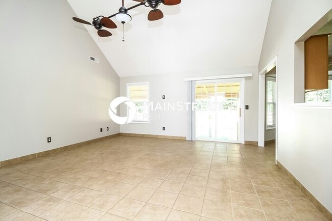 3 Bedroom Pet-Friendly Home in La Vergne, TN with Main Street Renewal