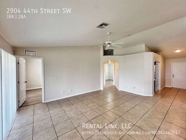 Photo - 2904 44th St SW