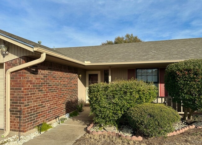 Photo - New flooring and paint!