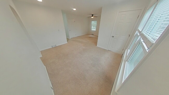 Photo - 155 W Lafayette St