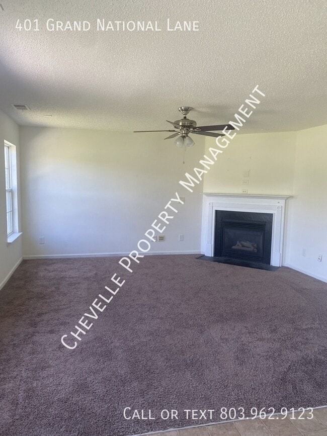 Photo - 401 Grand National Ln