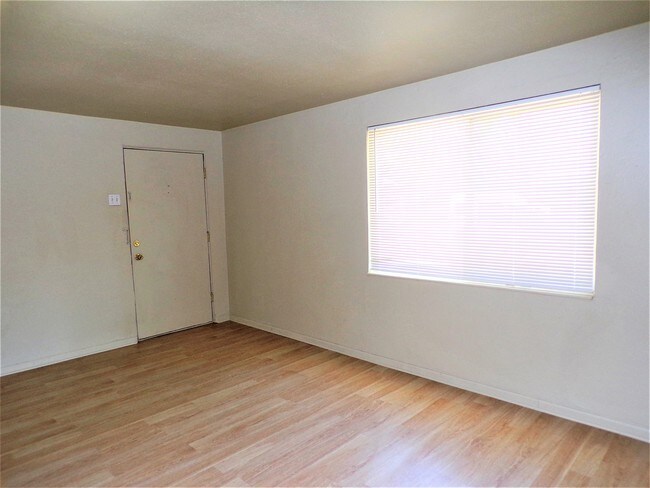 Photo - 1125 Dallas St