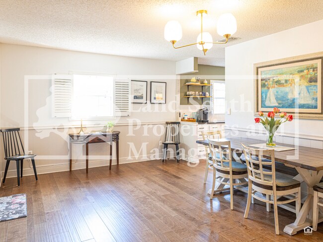 Photo - 327 Easton Dr Casa