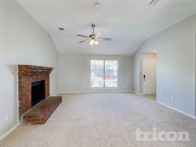 Photo - 8002 Meadowlark Ln