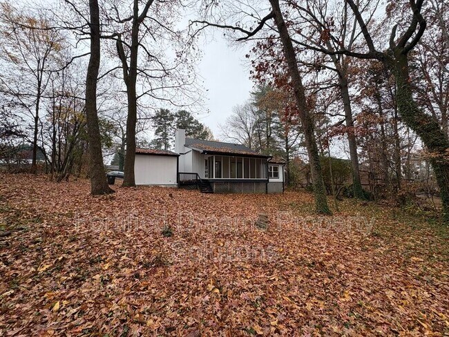 Photo - 5265 Country Club Rd