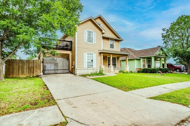 Photo - 260 Tobin Dr