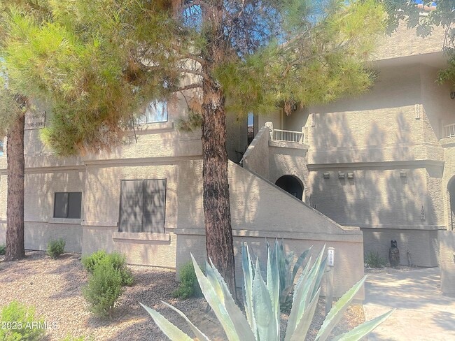 Building Photo - 15380 N 100th St Unit 1098