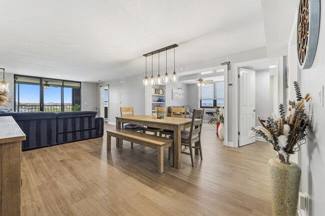 Photo - 1748 Jupiter Cove Dr Unidad 517A