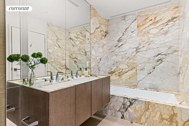 Photo - 121 E 22nd St