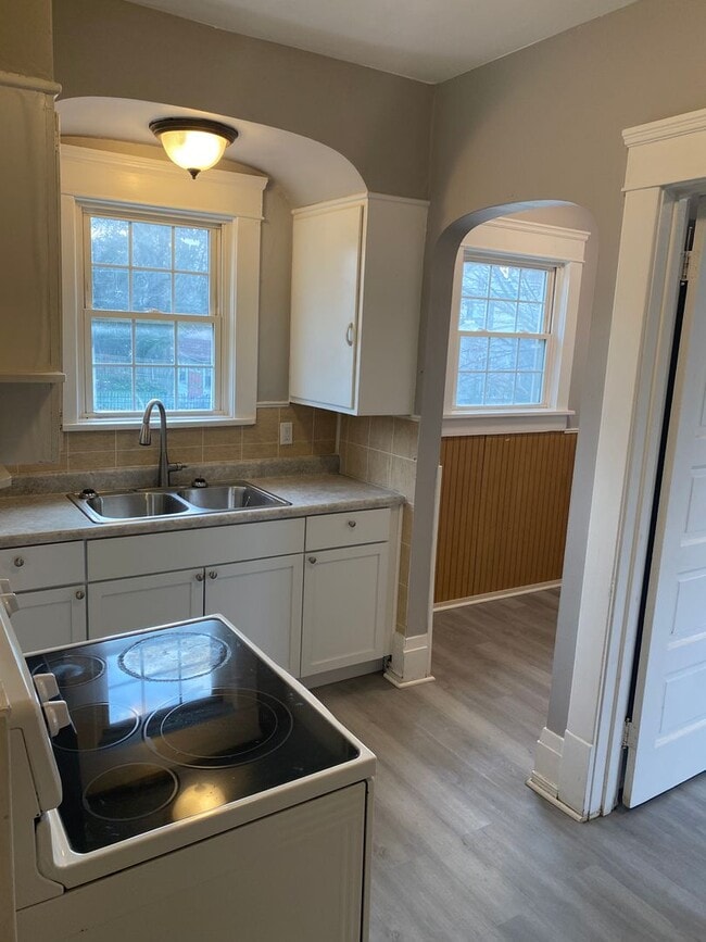 Photo - 176 7th St NW