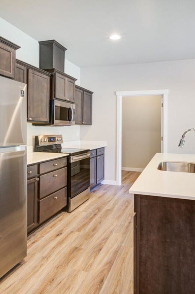 Photo - 8414 63rd Pl NE